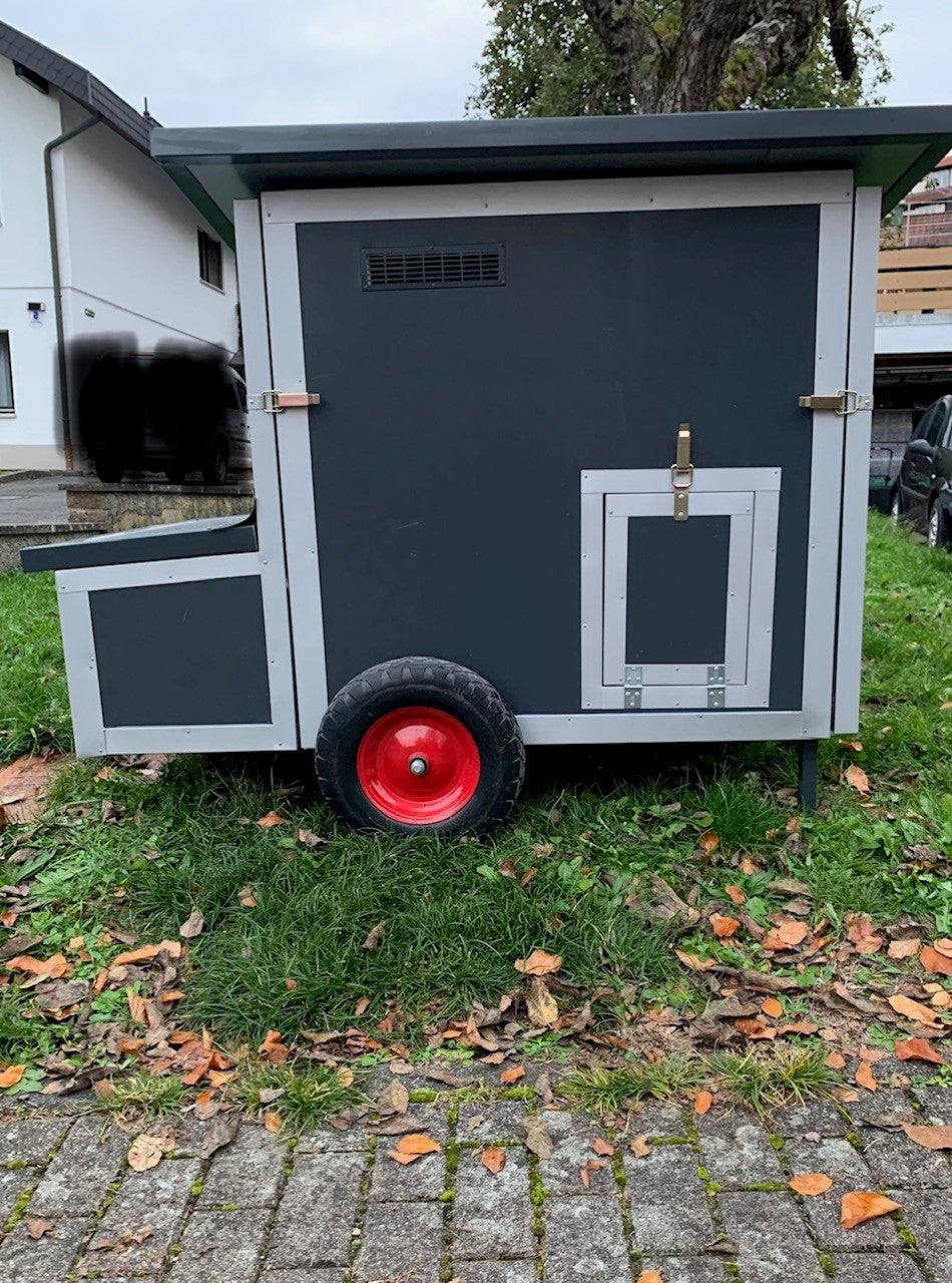 Hühnerstall - Hühnerhaus isoliert, winterfest Modell "Rosi" Mini mit 2 Räder für 6 Hühner Ag/Wa