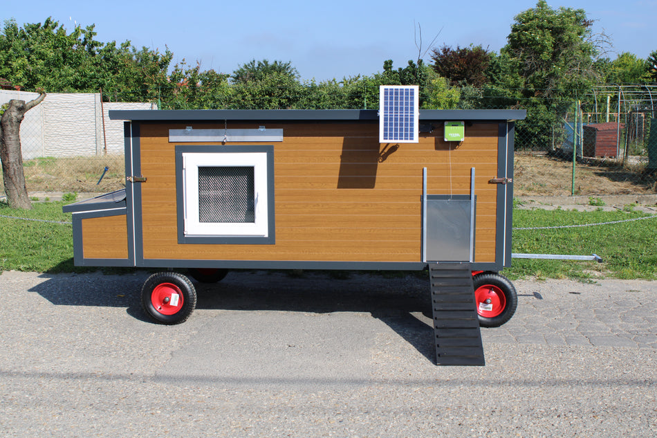 Hühnerstall Cora mit 4 Rädern Variante N3 (Allrad, Schutzgitter & Leiter)