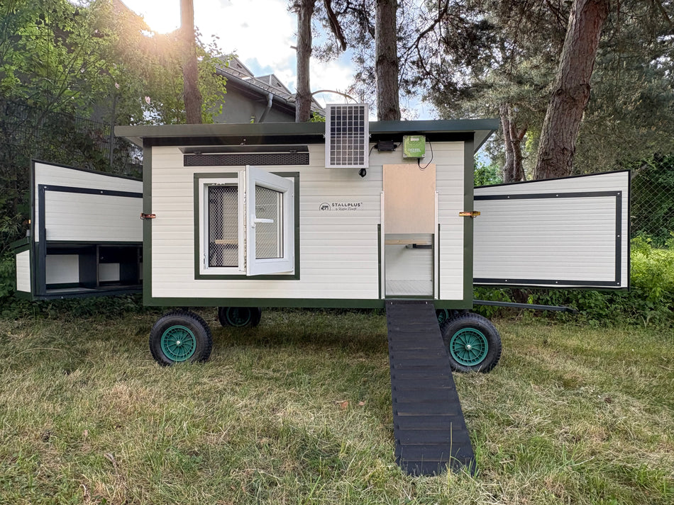 Hühnerstall Colette – 4 Räder (Variante P2, isoliert & winterfest)