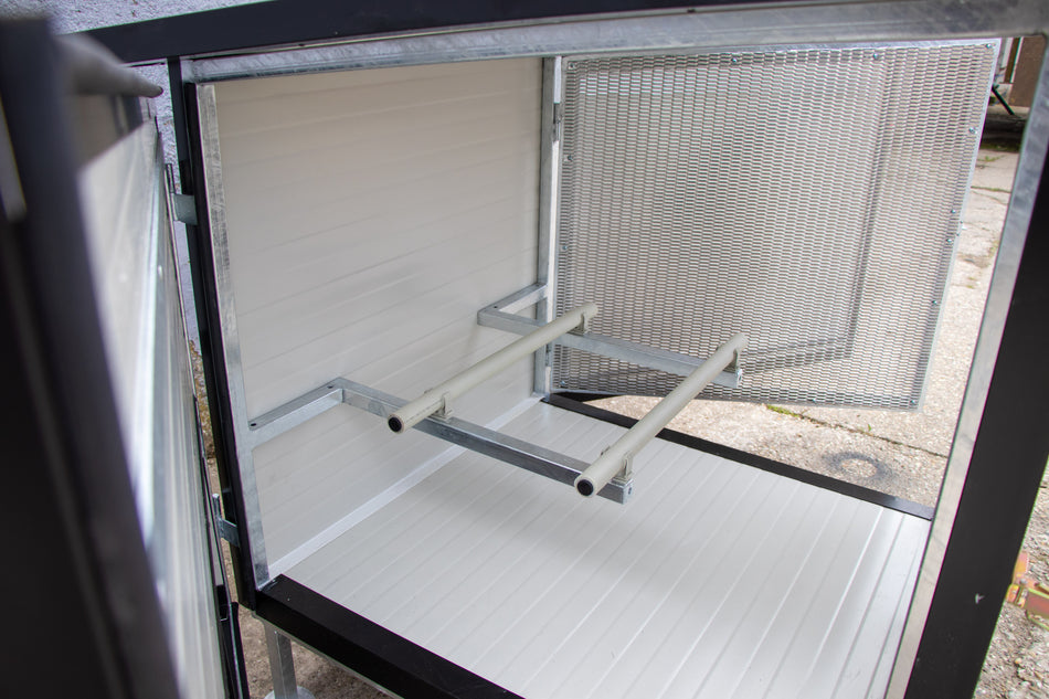 Summer door including installation