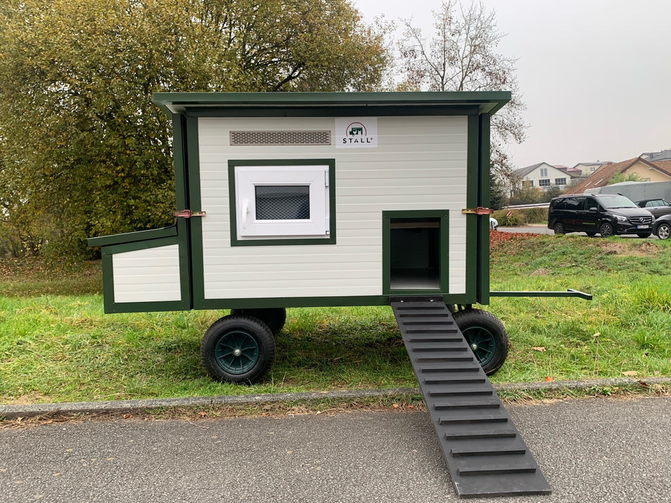 Hühnerstall - Hühnerhaus Rica Allrad winterfest Stahlstall für 8 Hühner Grw/Wr