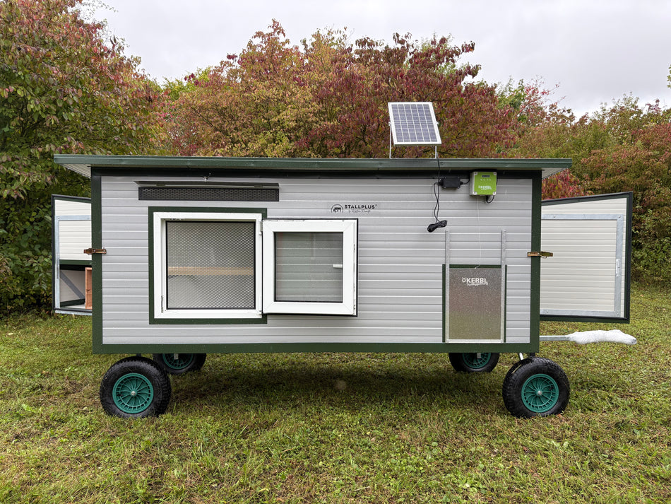 Hühnerstall Colette – 4 Räder (Variante P3, isoliert & winterfest)